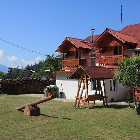Pensiunea Paradiso Poiana Teiului Екстер'єр фото